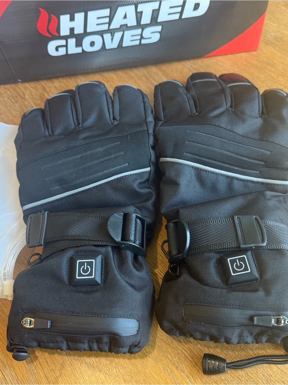 Heated Gloves with Power Control Button - Black Medium - NEW